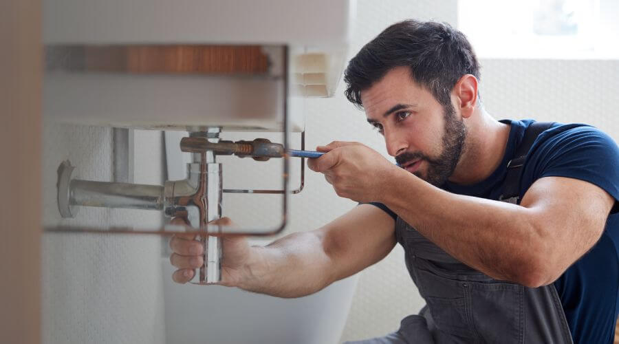 Professional water heater installation services in Pembroke, VA